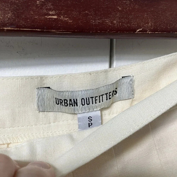 NWT Urban Outfitters Cream Pleated Tennis Prep Golf Mini Skirt Womens S - Picture 4 of 8